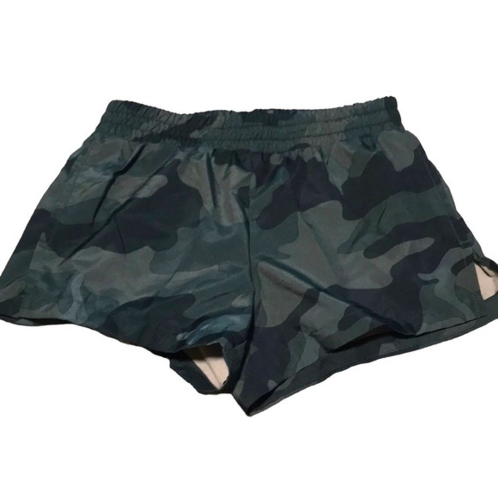 New Old Navy Girl’s Size Camo Camouflage Shorts Size Medium- 8, NWT